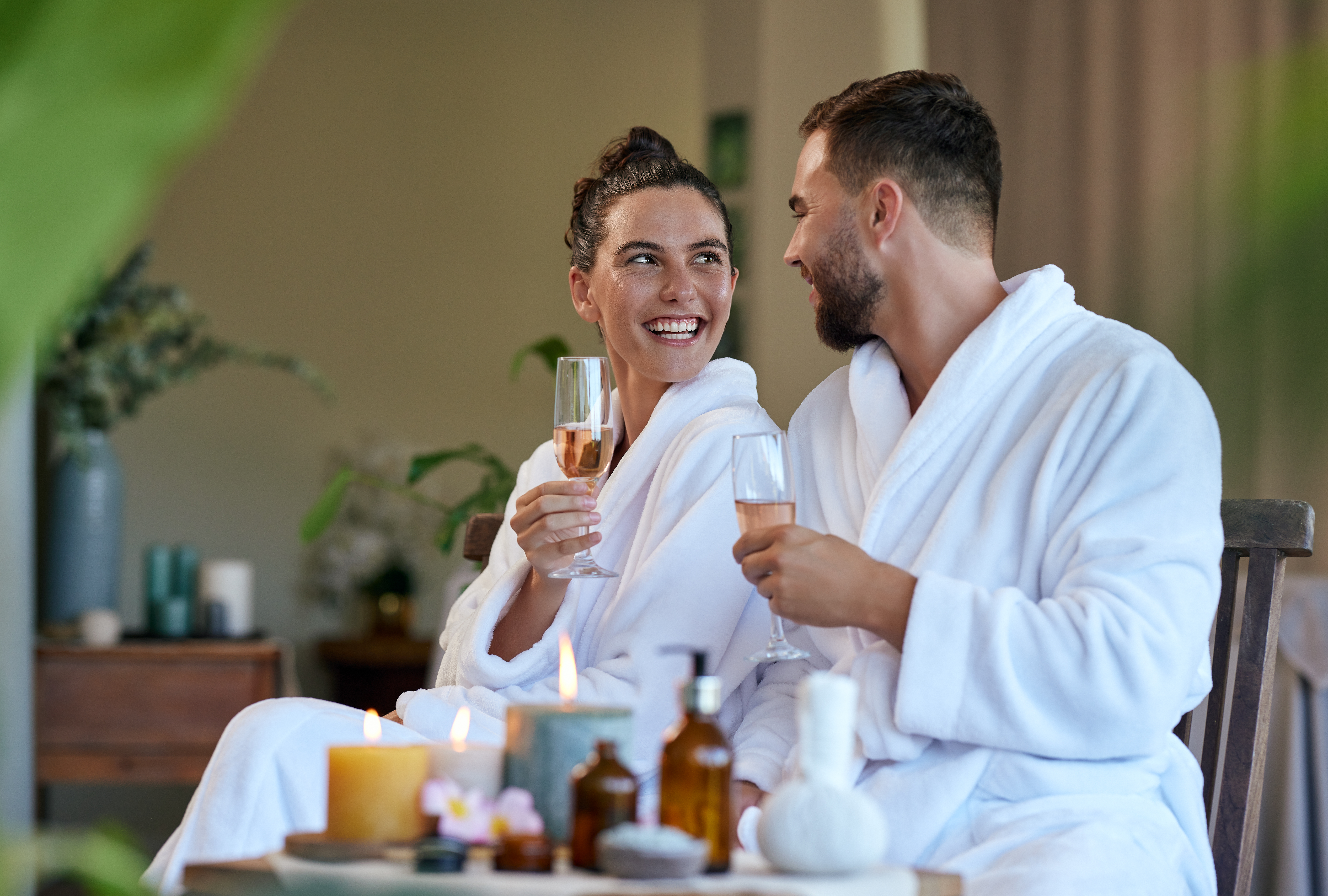 couple-drinking-sparkling-wine-at-spa-2026-03-05-11-40-03-utc.jpg